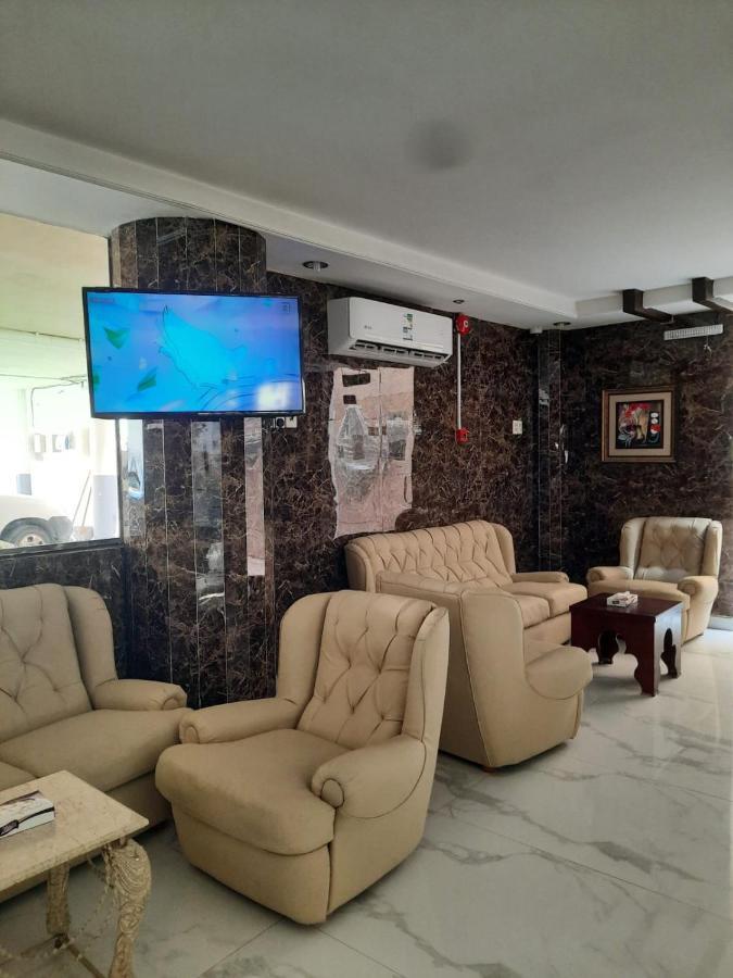 شقق العنوان للوحدات المخدومة Alanwaan Apartments For Serviced Units Dammam Bagian luar foto